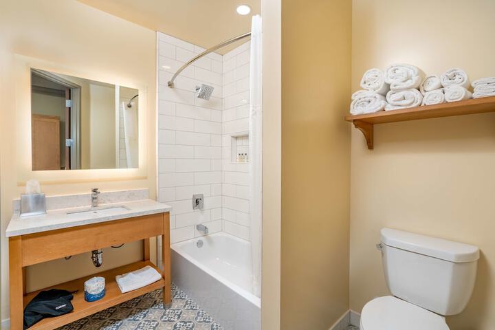 Room 15 of 21