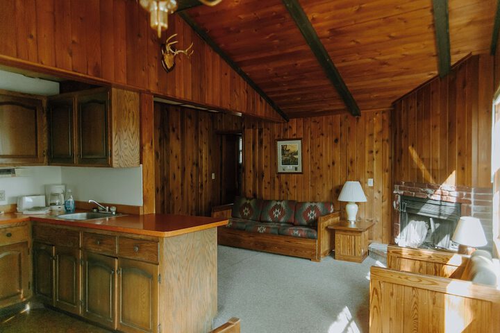 Room 93 of 132