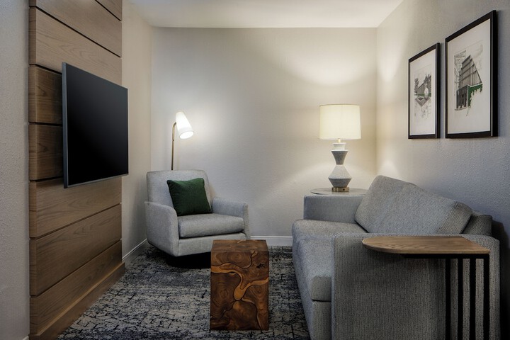 Sheraton Westport Chalet Hotel St. Louis