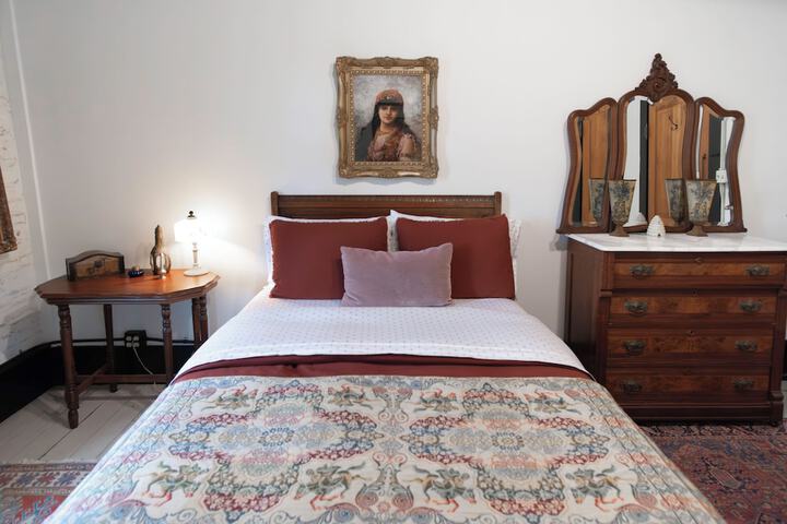 Room 10 of 60