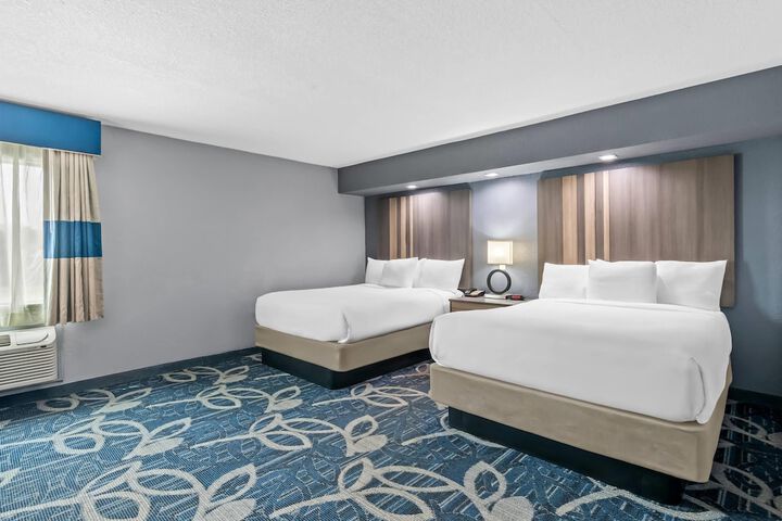 Quality Inn Shawnee North I-40