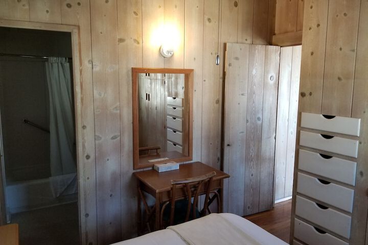 Room 87 of 229