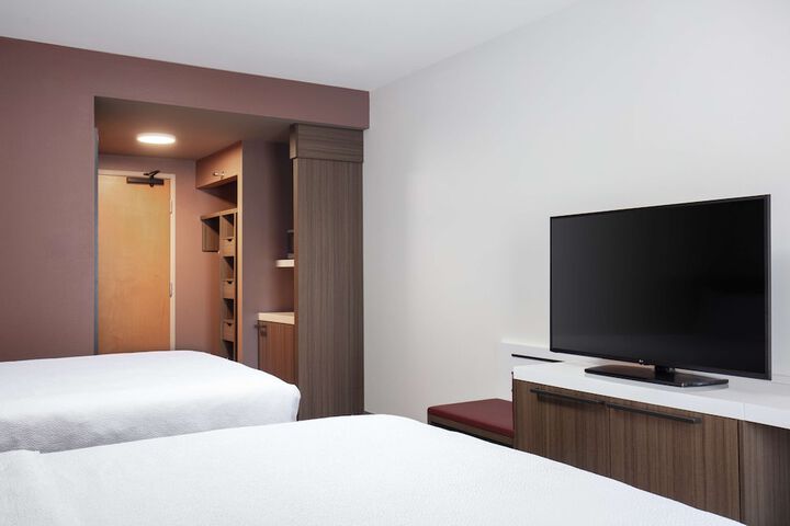 Room 21 of 35