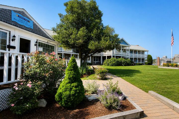 Colonial Acres Resort