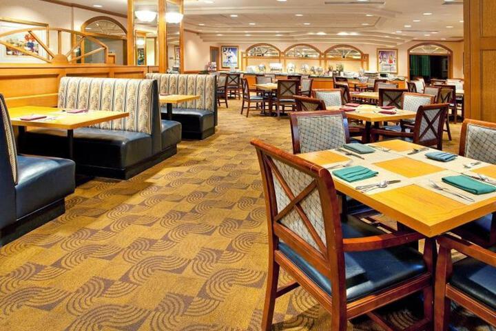 Crowne Plaza Chicago-Northbrook by IHG