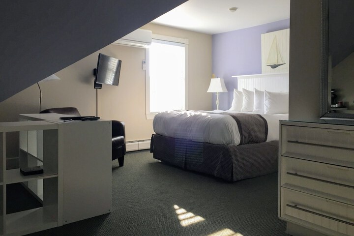 Room 22 of 163
