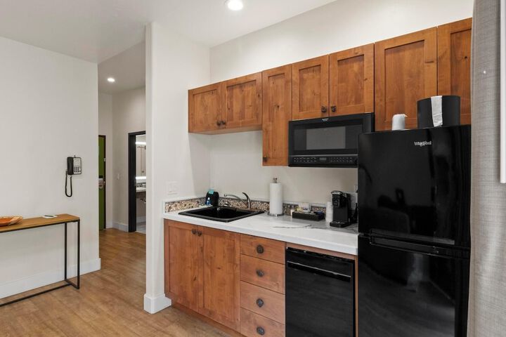 Bluff Dwellings Resort