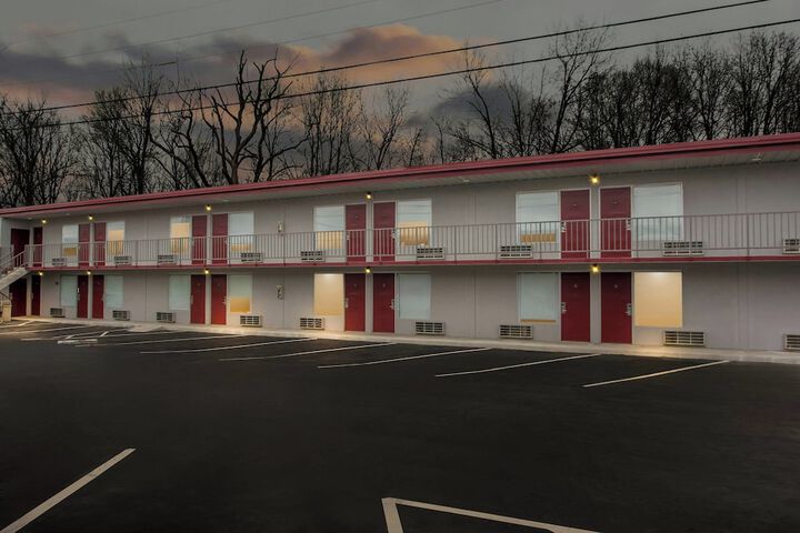 Red Roof Inn Radcliff - Fort Knox