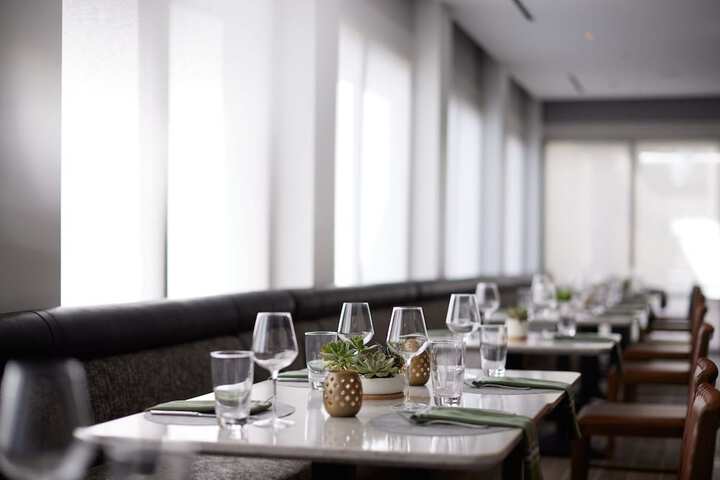 Dining 52 of 75