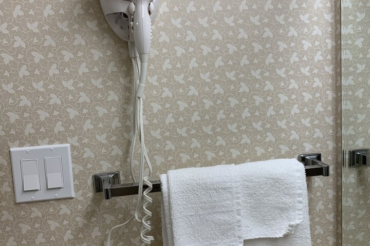 Room 50 of 71