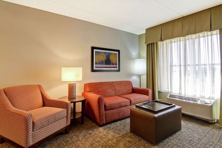 Room 12 of 40