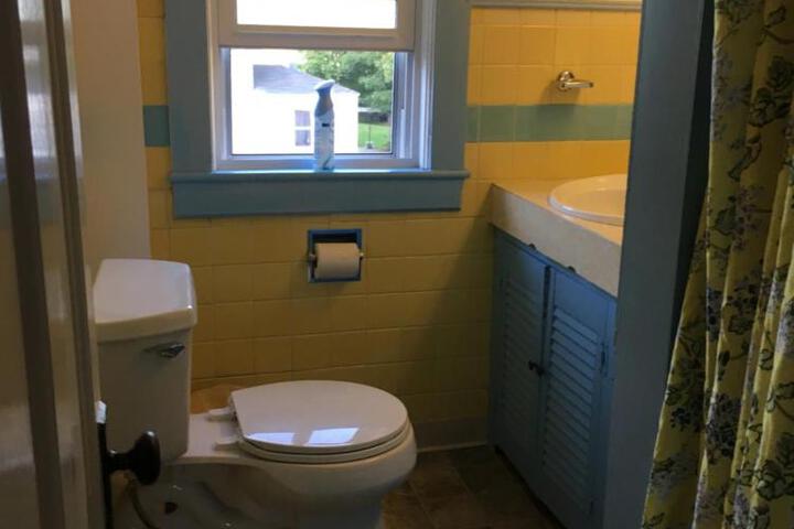 Claddagh Motel & Suites