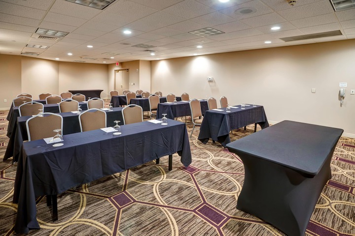 DoubleTree by Hilton Downtown Wilmington - Legal District