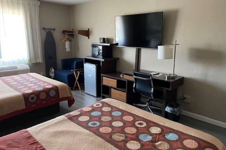 Room 14 of 19