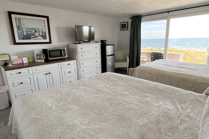 Room 140 of 230