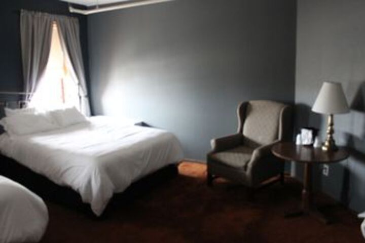 Historic Calumet Inn
