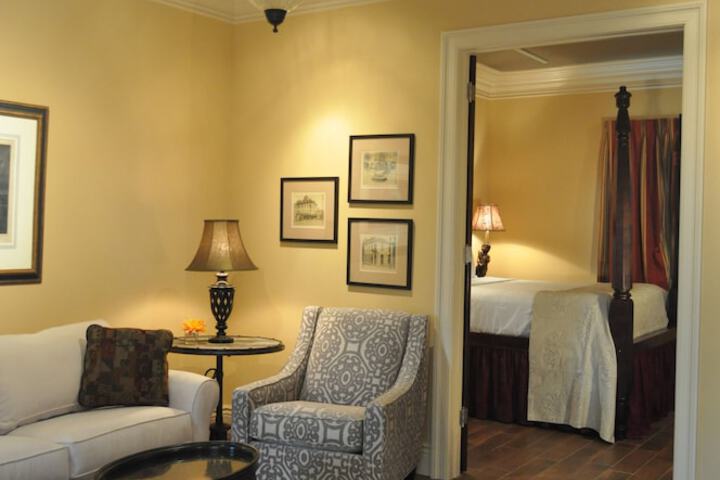 Room 32 of 49