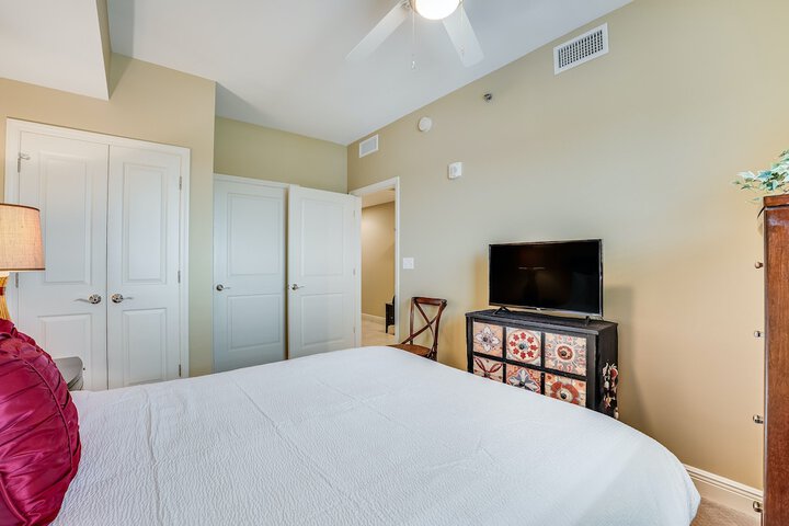 Room 136 of 284