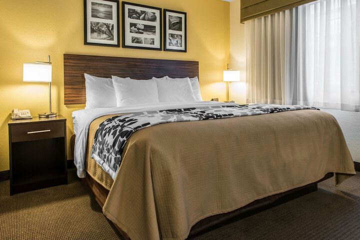 Room 8 of 29
