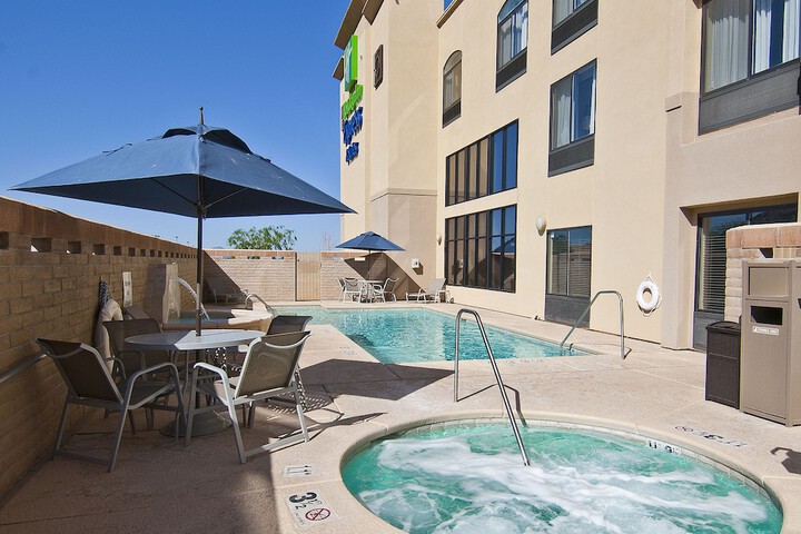 Pool 9 of 41
