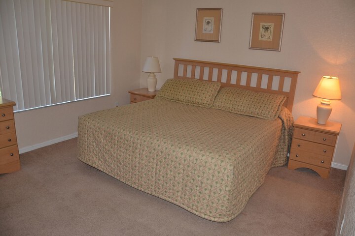 Room 8 of 8