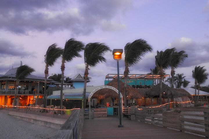 Casey Key Resorts - Beachfront