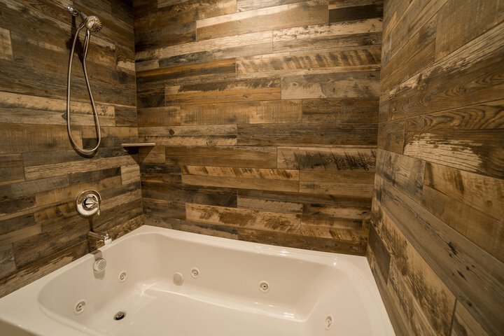 Hot Tub 227 of 235