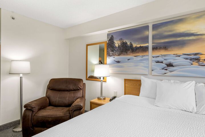 Room 18 of 30
