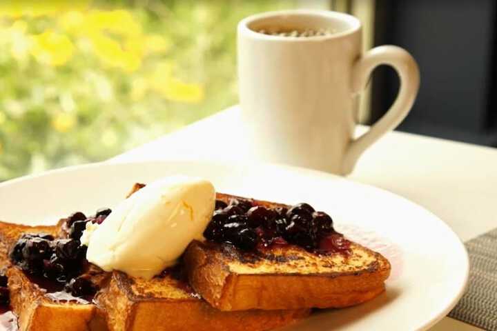 Breakfast/Coffee Service 40 of 52