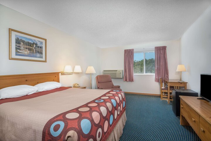Room 16 of 20