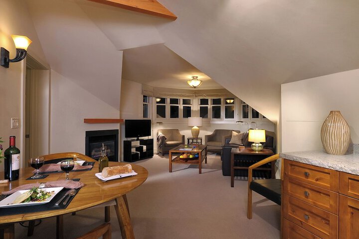 Room 20 of 93