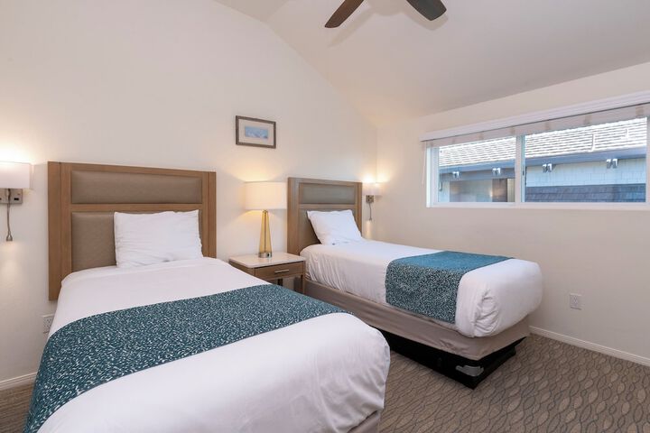Wave Crest Resort