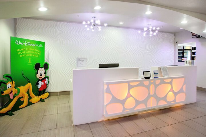 Hotel Interior 9 of 32