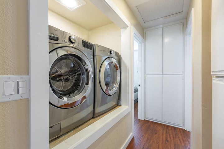 Laundry 37 of 50