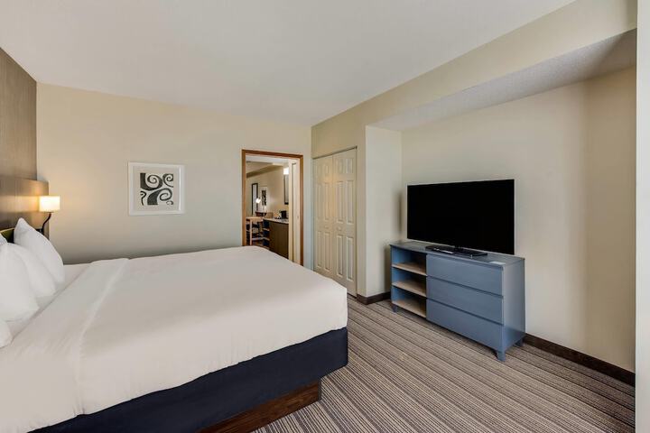 Country Inn & Suites by Radisson Findlay, OH