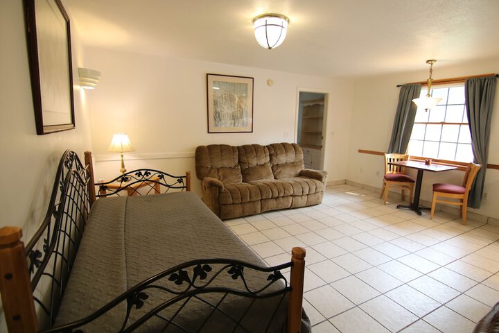 Room 34 of 53
