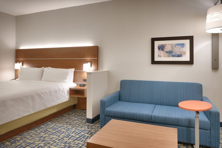 Room 34 of 56