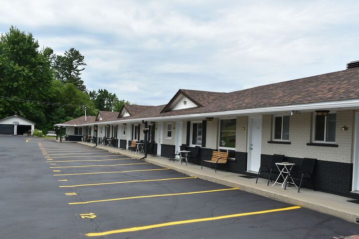 Hotel 15 of 141