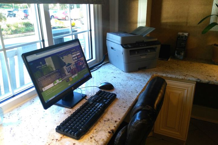 Business Center 60 of 67
