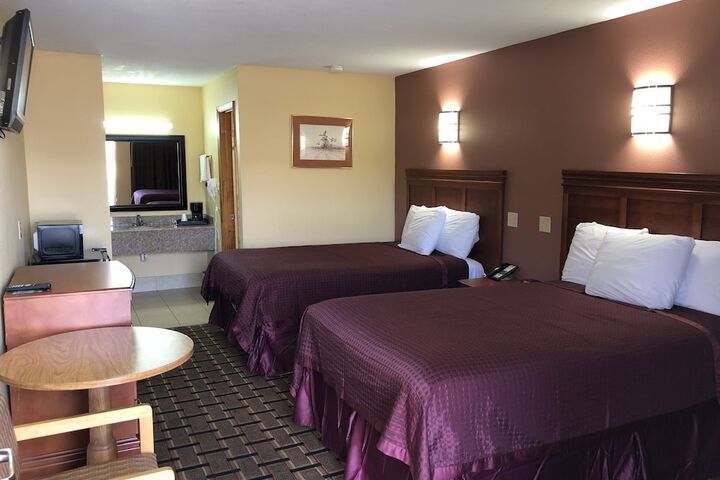 Room 9 of 22