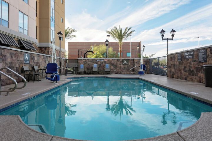 Pool 4 of 25