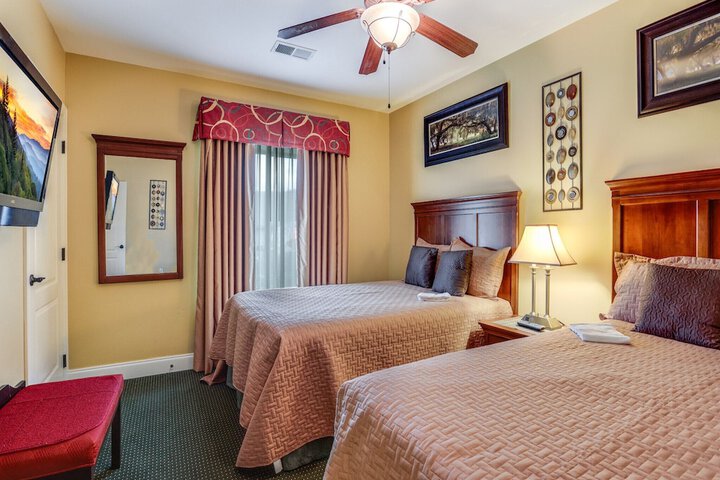 Room 13 of 30