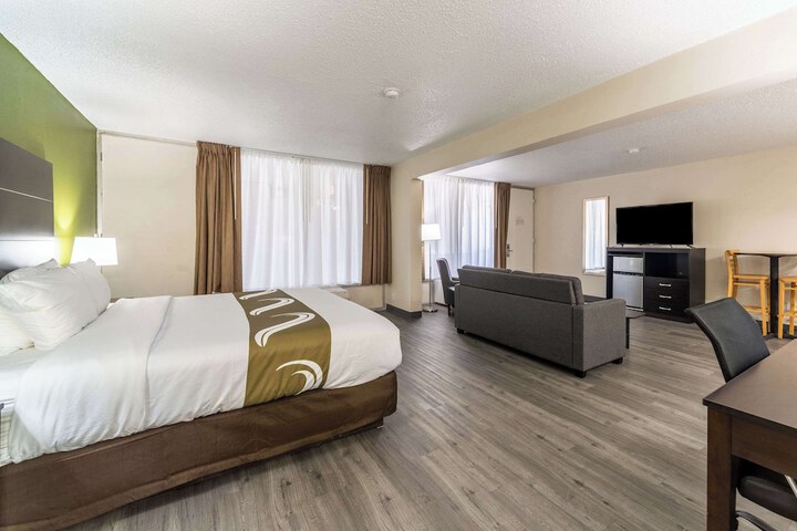 Quality Inn & Suites Vandalia near I-70 and Hwy 51