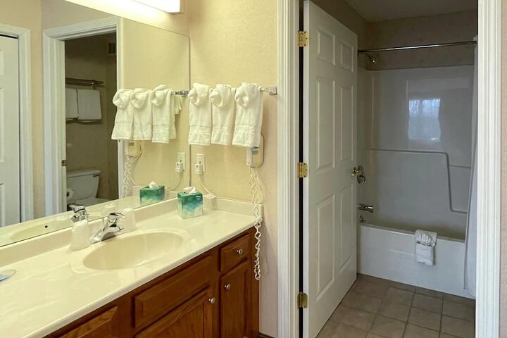 Smart Suites an Ascend Collection Hotel