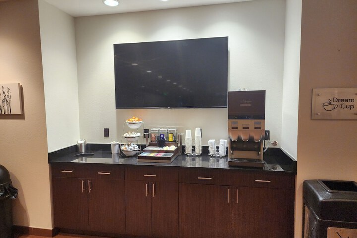Sleep Inn & Suites Middletown - Goshen