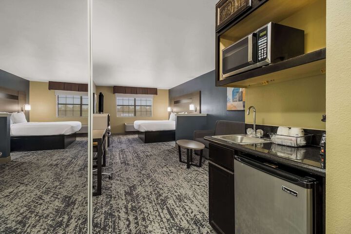 Room 15 of 30