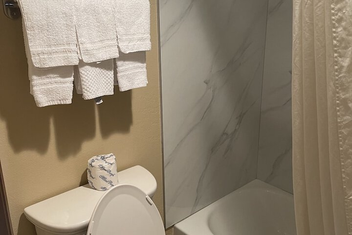 Room 20 of 23