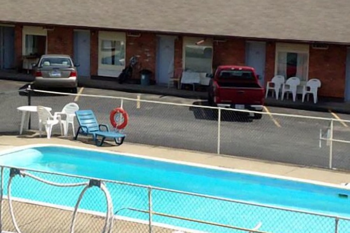 Pool 3 of 17
