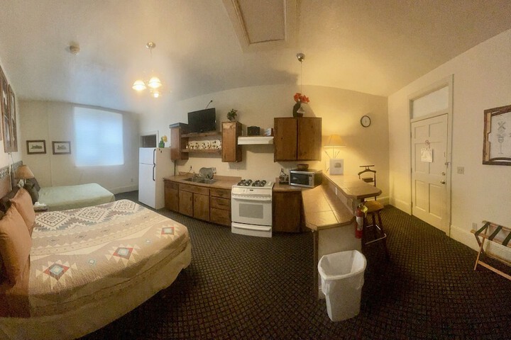 Room 48 of 75