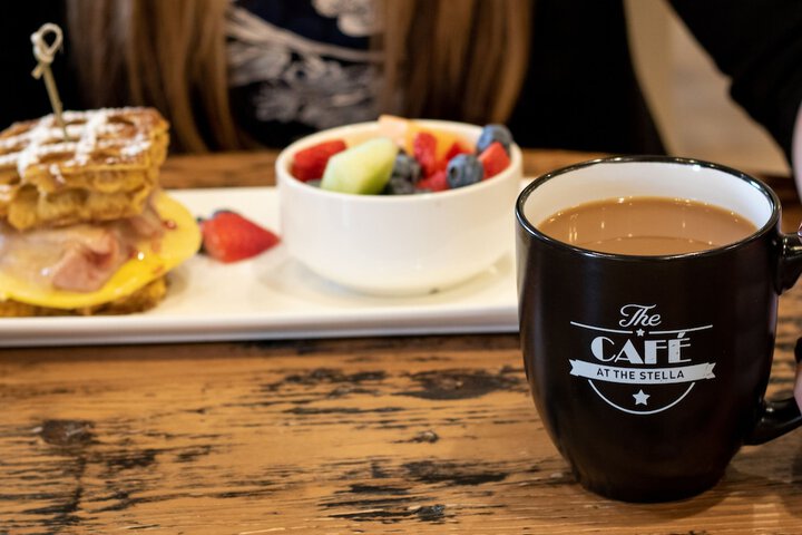 Breakfast/Coffee Service 26 of 33